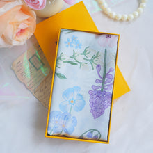 Load image into Gallery viewer, StephyDesignHK Hyacinthus orientalis scarf&amp; scarf Ring Gift Set
