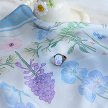 Load image into Gallery viewer, StephyDesignHK Hyacinthus orientalis scarf&amp; scarf Ring Gift Set
